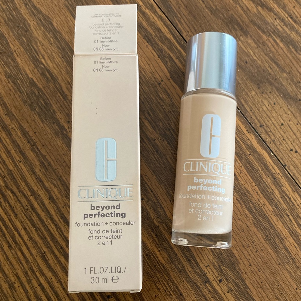 Clinique Beyond Perfecting Foundation + Concealer